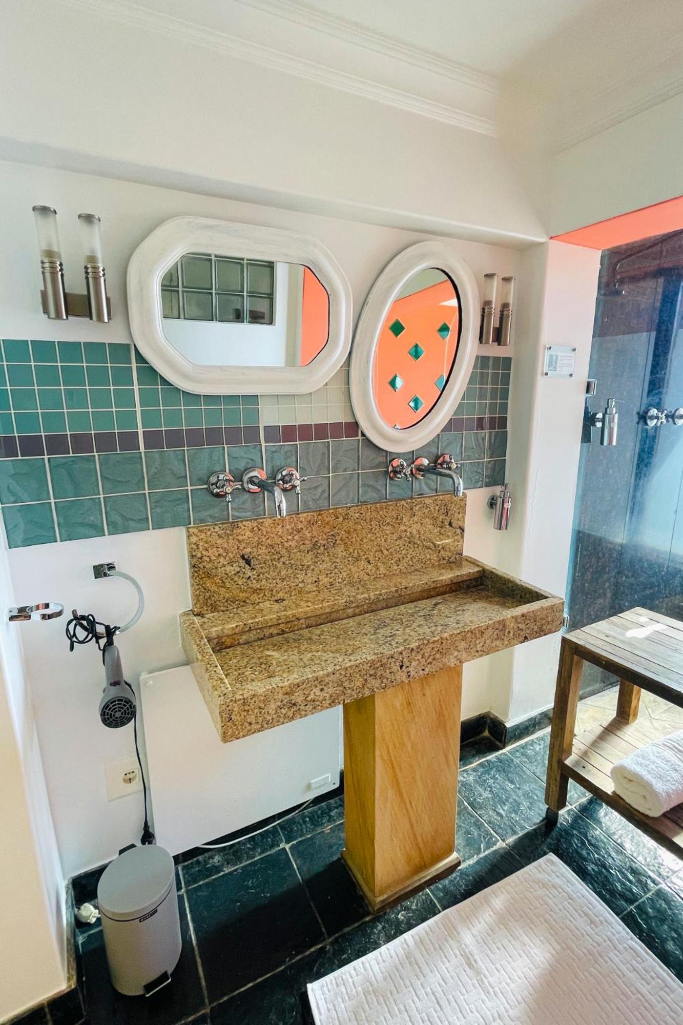 Ami Vine House Hotel Fokváros Kültér fotó